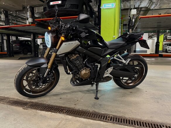 2020 Honda CB 650R, чёрный, 850000 рублей - вид 1