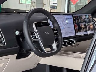 2025 Li Auto (Lixiang) L7 52.3 kWh I Рестайлинг, серебристый, 5990000 рублей, вид 5