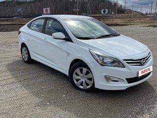 2016 Hyundai Solaris I Рестайлинг, белый, 950000 рублей, вид 3