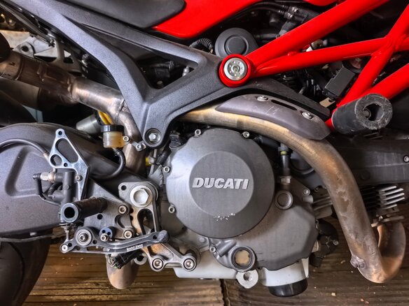 2009 Ducati Monster 696, красный, 380000 рублей - вид 8