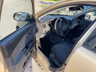 2010 Kia Rio II Рестайлинг, бежевый, 420000 рублей, вид 5
