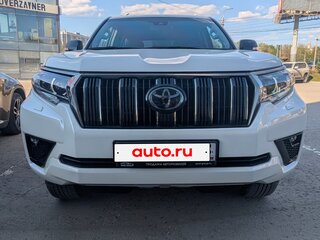2022 Toyota Land Cruiser Prado 150 Series Рестайлинг 3, белый, 6690000 рублей, вид 3
