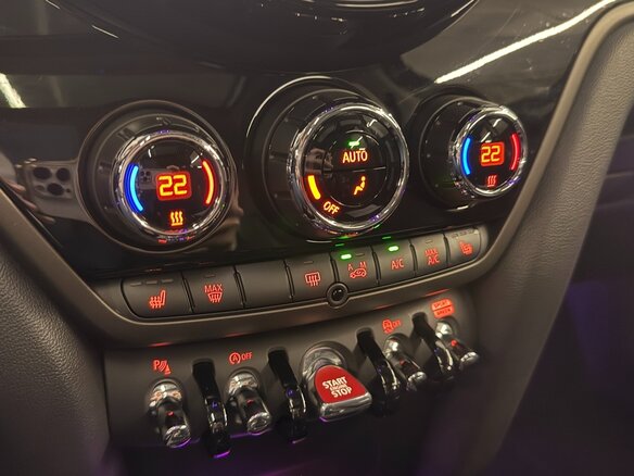 2022 Mini Countryman Cooper II Рестайлинг, синий - вид 12