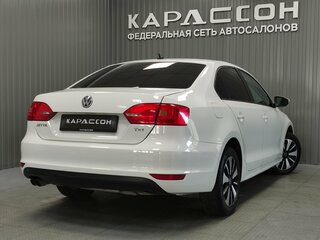 2014 Volkswagen Jetta VI, белый, 850000 рублей, вид 2