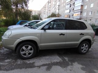2008 Hyundai Tucson I, серебристый, 720000 рублей, вид 4