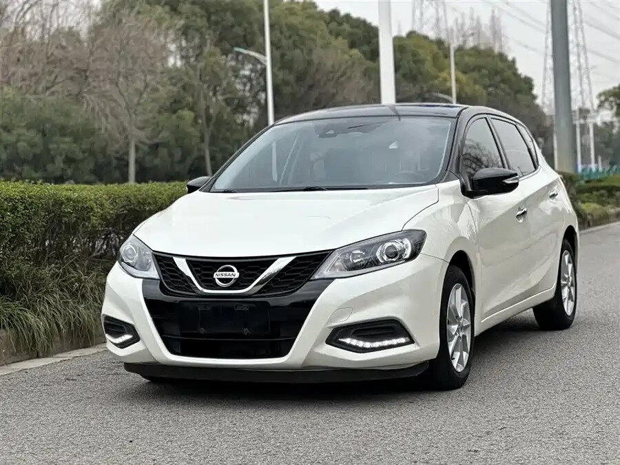 Открыть фотографии: Nissan Tiida II (China Market)