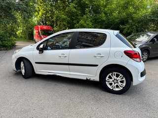 2010 Peugeot 207 I Рестайлинг, белый, 280000 рублей, вид 3