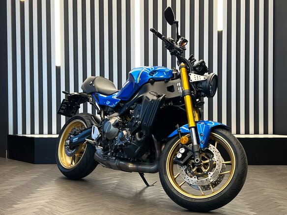 2022 Yamaha XSR900, синий - вид 2