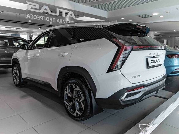2026 Geely Atlas II, белый - вид 2