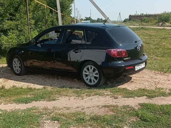 2004 Mazda 3 I (BK), чёрный, 400000 рублей - вид 2