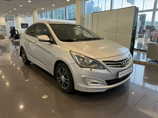 2014 Hyundai Solaris I Рестайлинг, серебристый, 709000 рублей, вид 3
