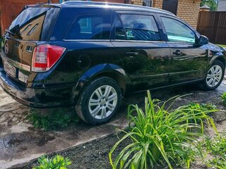 2011 Opel Astra H Рестайлинг, чёрный, 530000 рублей, вид 2