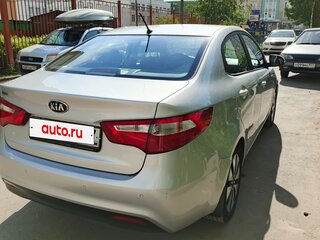 2013 Kia Rio 4-speed III, серый, 850000 рублей, вид 4