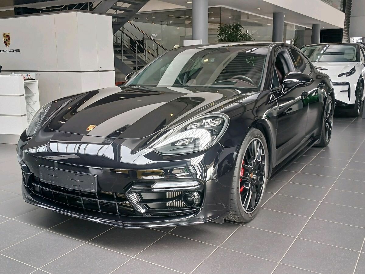 Открыть фотографии: Porsche Panamera II Рестайлинг