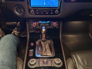 2013 Volkswagen Touareg II, коричневый, 2400000 рублей, вид 4