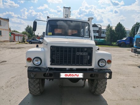 2010 ГАЗ 3308, белый, 2000000 рублей, вид 2