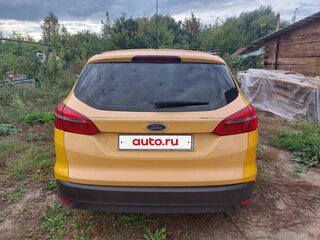 2016 Ford Focus III Рестайлинг, жёлтый, 455000 рублей, вид 3