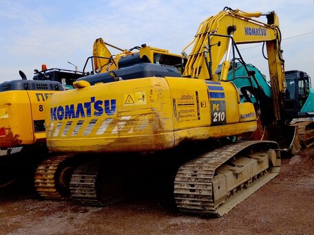 2022 Komatsu PC210, жёлтый, 8582000 рублей, вид 3