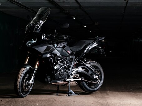 2023 BMW S 1000 XR, чёрный, 1800000 рублей, вид 4
