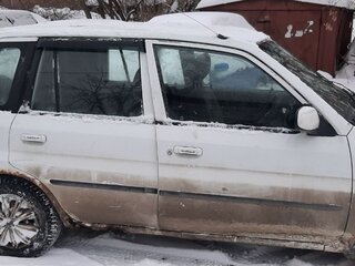 2002 Mazda Demio I (DW), белый, 130000 рублей, вид 2