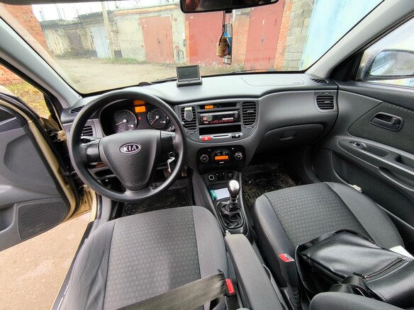 2008 Kia Rio II, бежевый, 430000 рублей - вид 12