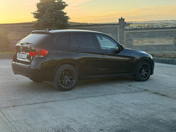 2009 BMW X1 20d I (E84), чёрный, 1090000 рублей - вид 10
