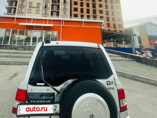 1999 Mitsubishi Pajero iO, серебристый, 530000 рублей, вид 3