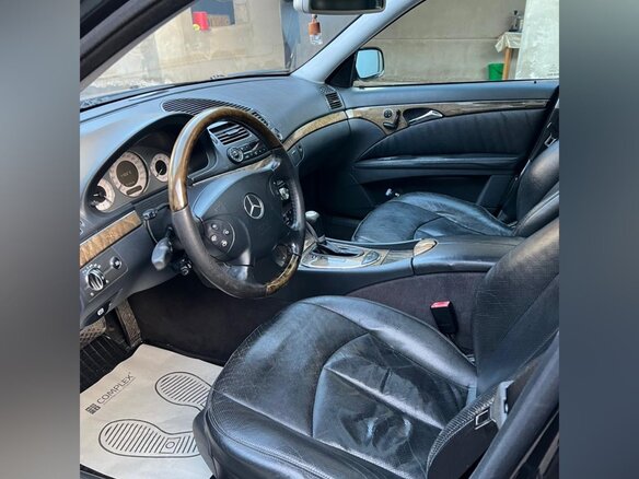 2002 Mercedes-Benz E-Класс 500 III (W211, S211), чёрный, 1150000 рублей - вид 7