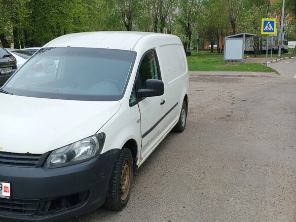 2011 Volkswagen Caddy, белый - вид 1