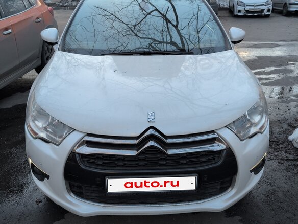 2012 Citroen DS4, белый, 700000 рублей