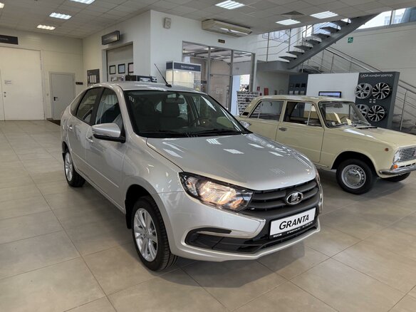 2026 Lada (ВАЗ) Granta I Рестайлинг, серебристый - вид 26