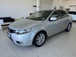 2009 Kia Cerato 4-speed II, серебристый, 799900 рублей, вид 3