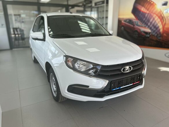 2026 Lada (ВАЗ) Granta I Рестайлинг, белый - вид 12
