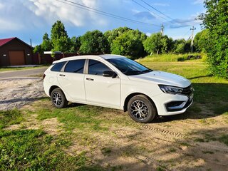2024 Lada (ВАЗ) Vesta SW I Рестайлинг (NG), белый, 1375000 рублей, вид 4