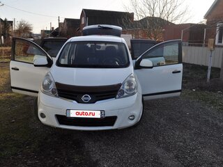 2013 Nissan Note I Рестайлинг, белый, 950000 рублей, вид 2