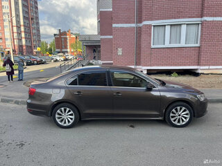 2012 Volkswagen Jetta VI, коричневый, 880000 рублей, вид 3