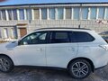 2013 Mitsubishi Outlander III, белый, 1500000 рублей - вид 2