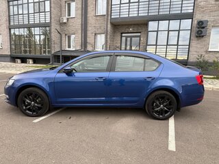 2018 Skoda Octavia III (A7) Рестайлинг, синий, 2200000 рублей, вид 5
