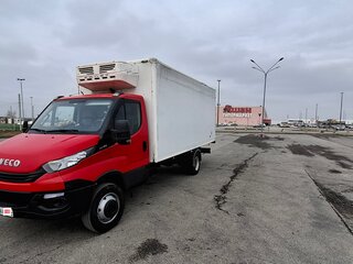 2017 Iveco Daily, красный, 3300000 рублей, вид 4