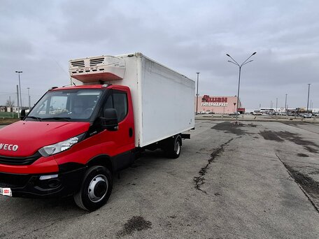 2017 Iveco Daily, красный, 3300000 рублей, вид 4