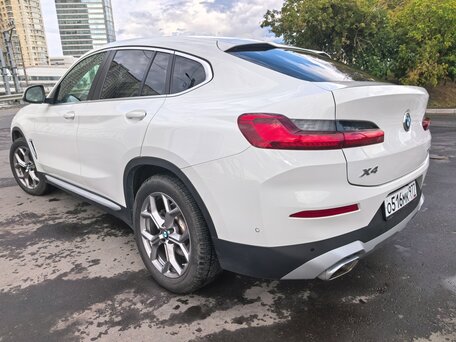 2021 BMW X4 20d II (G02) Рестайлинг, белый, 6100000 рублей, вид 2