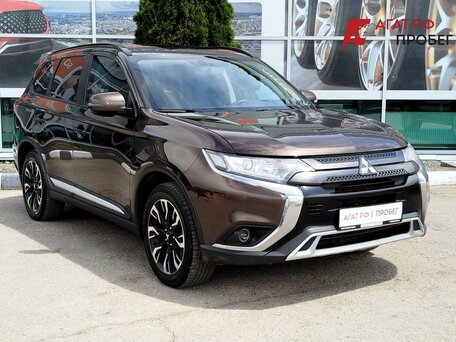 2021 Mitsubishi Outlander III Рестайлинг 3, коричневый, 1920000 рублей, вид 3