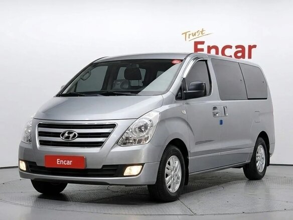 2016 Hyundai Grand Starex I Рестайлинг, серебристый, 1900000 рублей