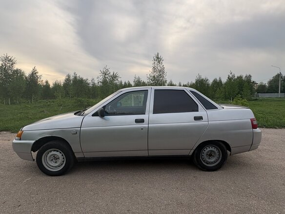 2005 Lada (ВАЗ) 2110, серебристый, 125000 рублей - вид 8