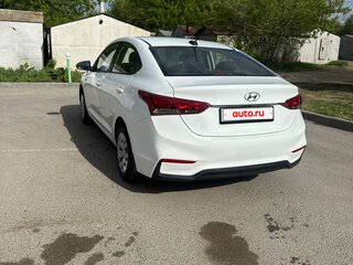 2017 Hyundai Solaris II, белый, 1000000 рублей, вид 4