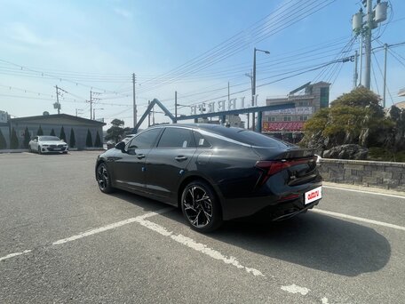 2026 Kia K5 III Рестайлинг, серый, 3290000 рублей, вид 5