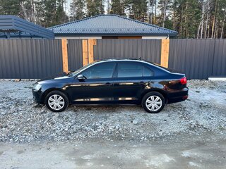 2012 Volkswagen Jetta VI, чёрный, 990000 рублей, вид 4