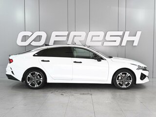 2021 Kia K5 III, белый, 2340000 рублей, вид 5