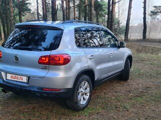 2013 Volkswagen Tiguan I Рестайлинг, серебристый, 990000 рублей, вид 4