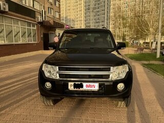 2013 Mitsubishi Pajero IV Рестайлинг 1, чёрный, 1950000 рублей, вид 3